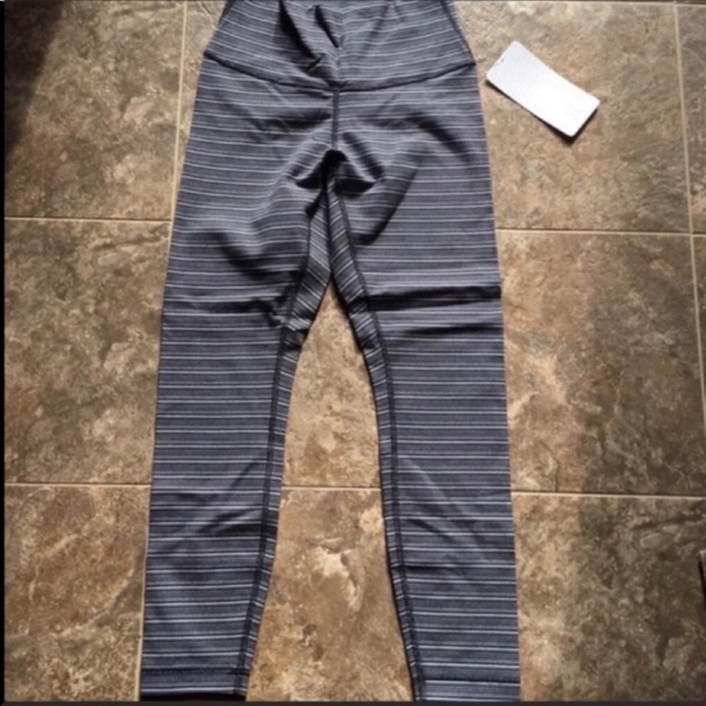 Lululemon High Times Pant size 6